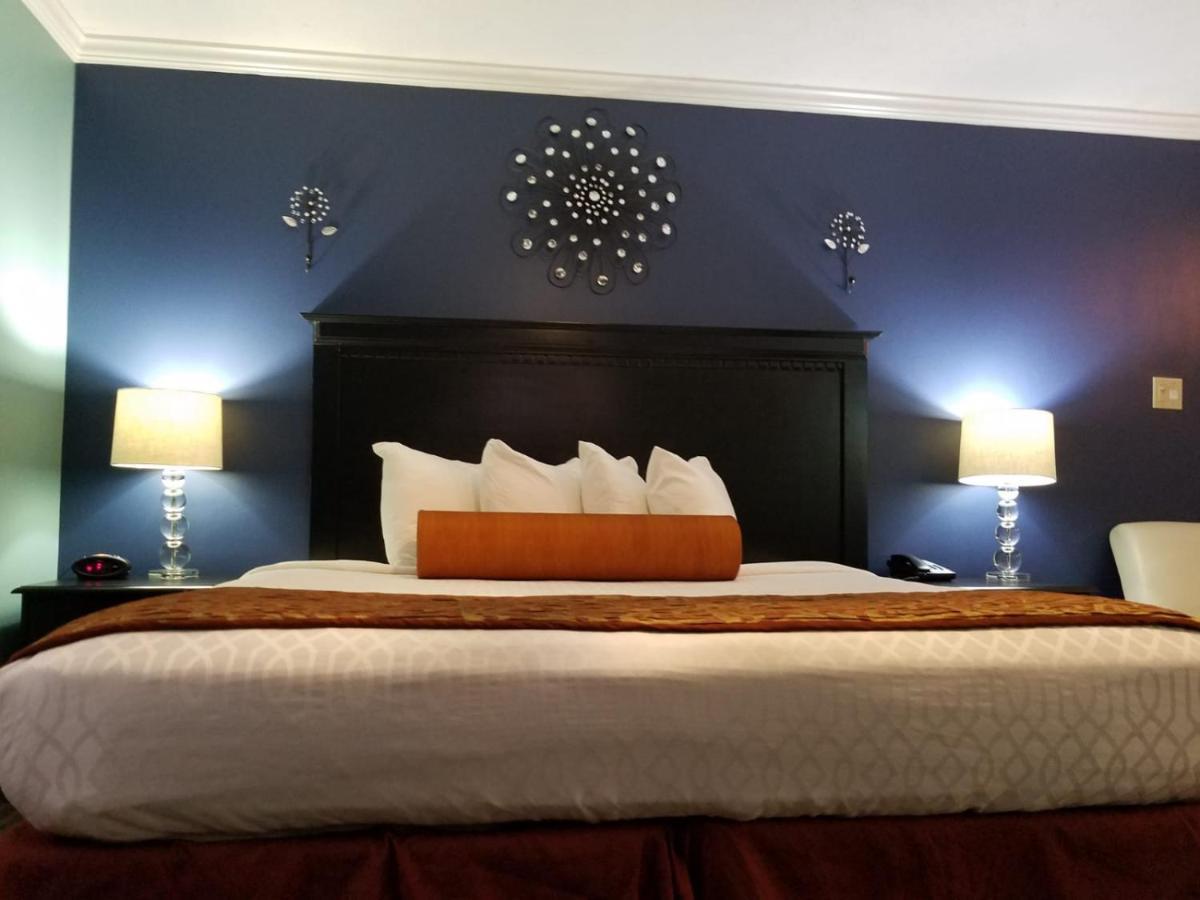 Hotel Lincoln Inn On Route 66 And Near I-55 Ngoại thất bức ảnh
